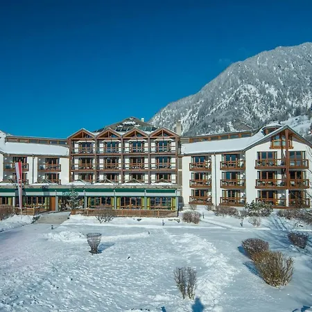 Hotel Gastein - Ganzjaehrig Inklusive Alpentherme Gastein & Sommersaison Inklusive Gasteiner Bergbahnen 3*
