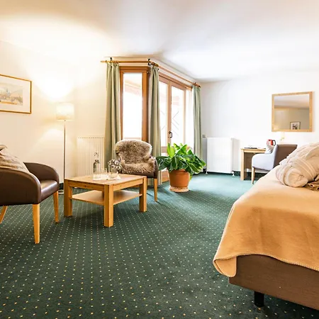 Gastein - Ganzjährig Inklusive Alpentherme - Sommersaison 2022 Zusätzlich Inklusive Gasteiner Bergbahnen Hotel 3*