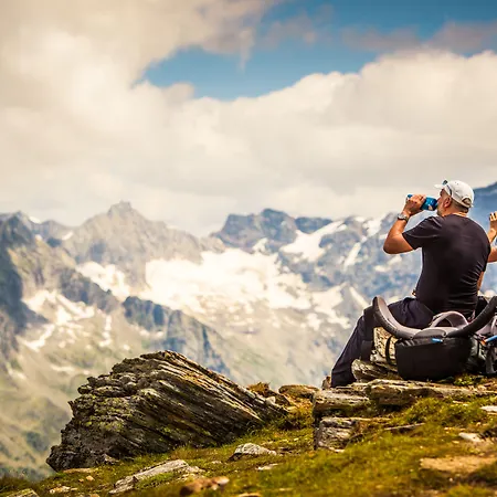 Gastein - Ganzjährig Inklusive Alpentherme - Sommersaison 2022 Zusätzlich Inklusive Gasteiner Bergbahnen Hotel