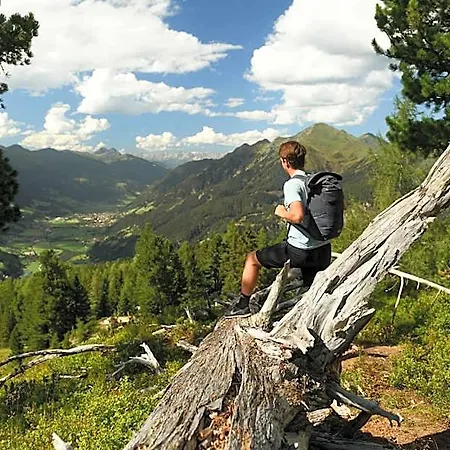 Gastein - Ganzjaehrig Inklusive Alpentherme Gastein & Sommersaison Inklusive Gasteiner Bergbahnen Отель 3*
