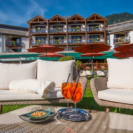 Gastein - Ganzjaehrig Inklusive Alpentherme Gastein & Sommersaison Inklusive Gasteiner Bergbahnen Hotel 3*